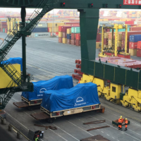 1 / 30 Project ex Antwerp to Hong Kong - 6 Heavy Lift Units - loaded as Breakbulk on Container vessel on bed of 18x40'Flat Rack (3 units - each 900x430x430cm each 62'500 kgs + 3 units each 1245x482x455cm each 104'000 kgs)