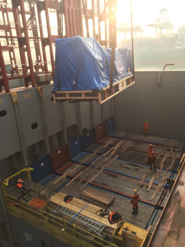 1 / 30 Project ex Antwerp to Hong Kong - 6 Heavy Lift Units - loaded as Breakbulk on Container vessel on bed of 18x40'Flat Rack (3 units - each 900x430x430cm each 62'500 kgs + 3 units each 1245x482x455cm each 104'000 kgs)